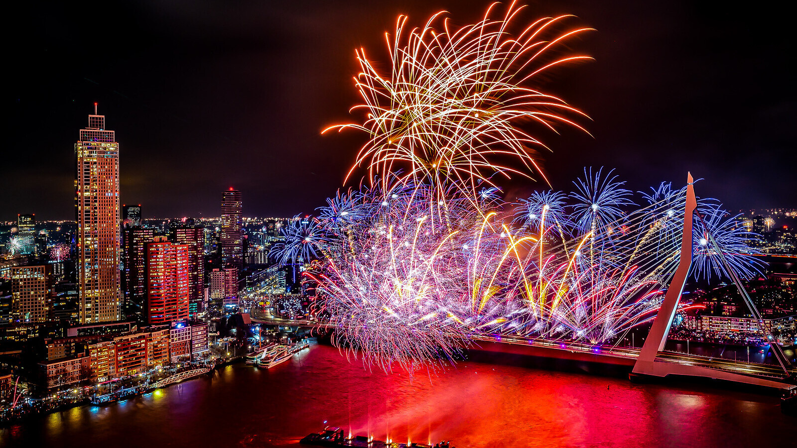 Het Nationale Vuurwerk 1 002