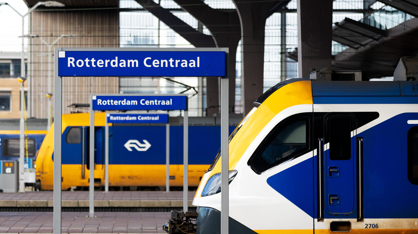 Rotterdam Centraal Station 002 Iris van den Broek scaled 2