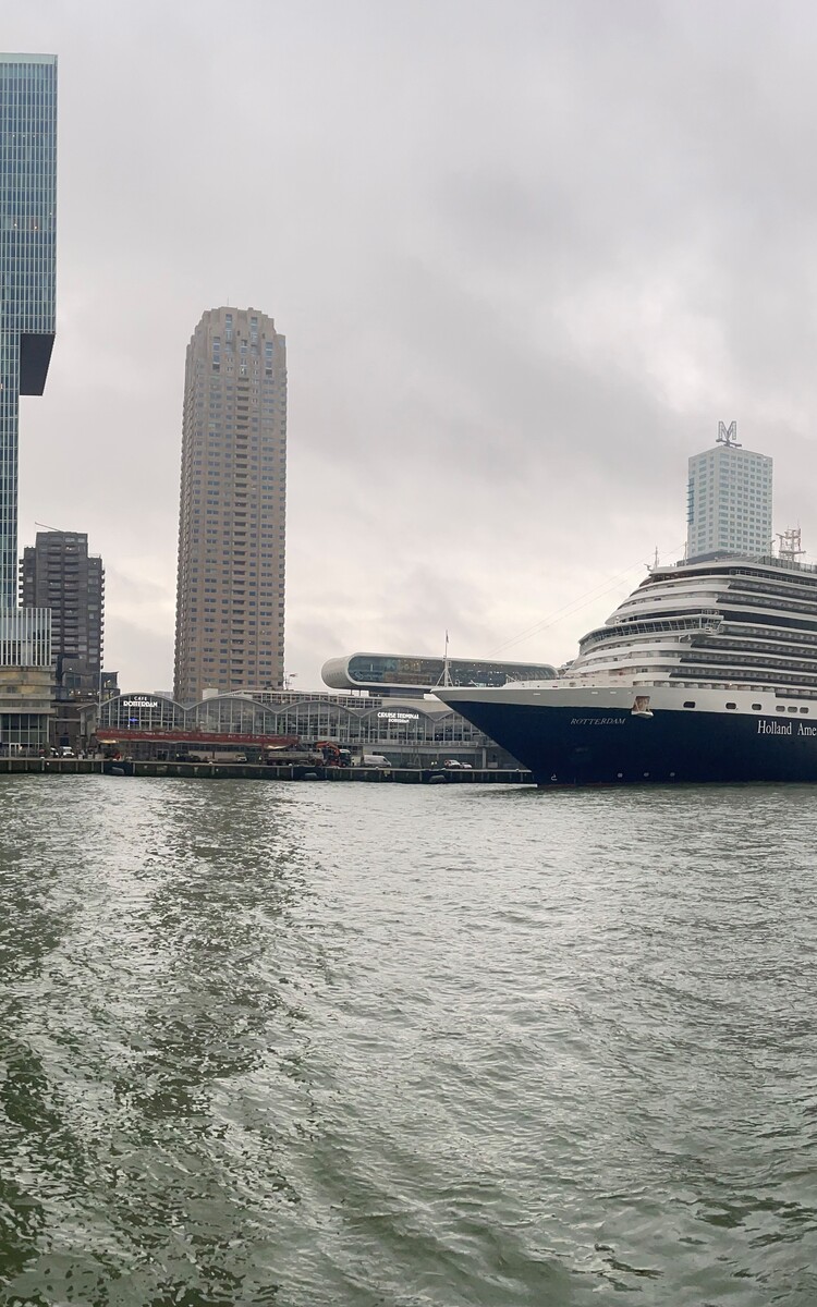 Cruise Port De Rotterdam Kop van Zuid
