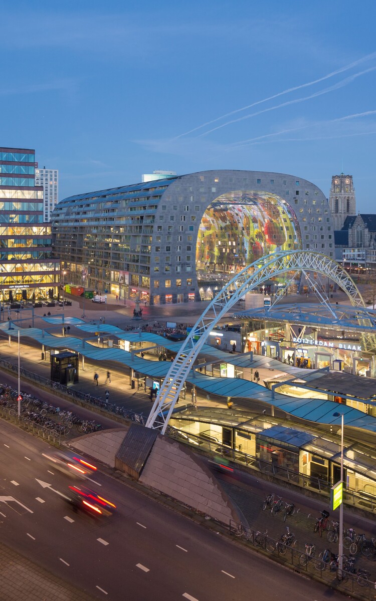 Markthal foto Ossip van Duivenbode Ossip van Duivenbode min