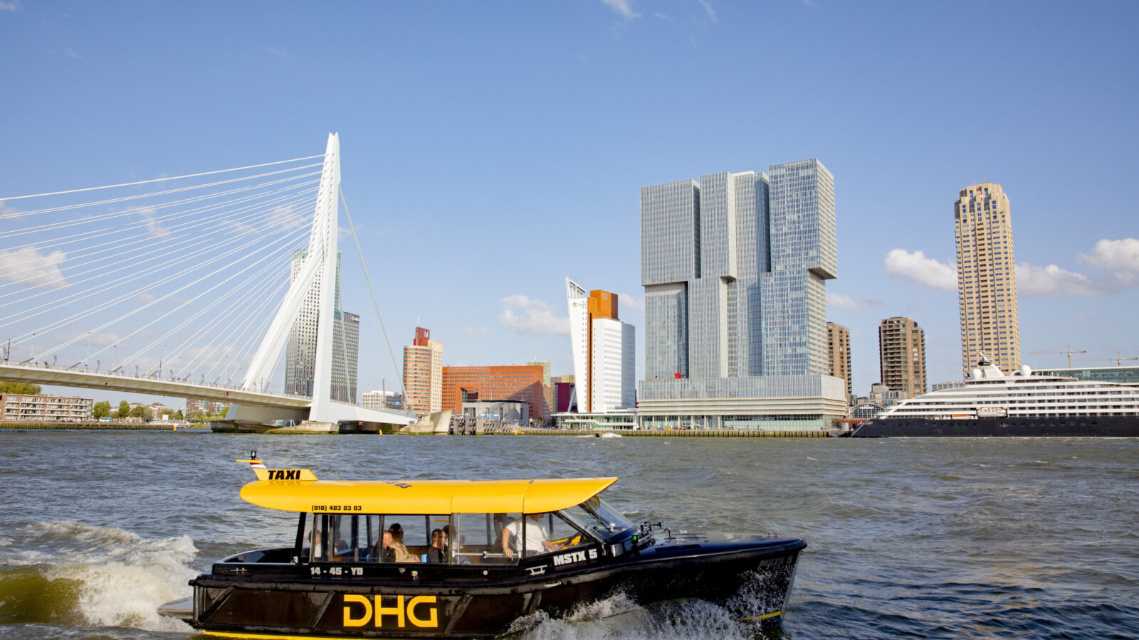 Skyline 558 A4693 Iris van den Broek scaled