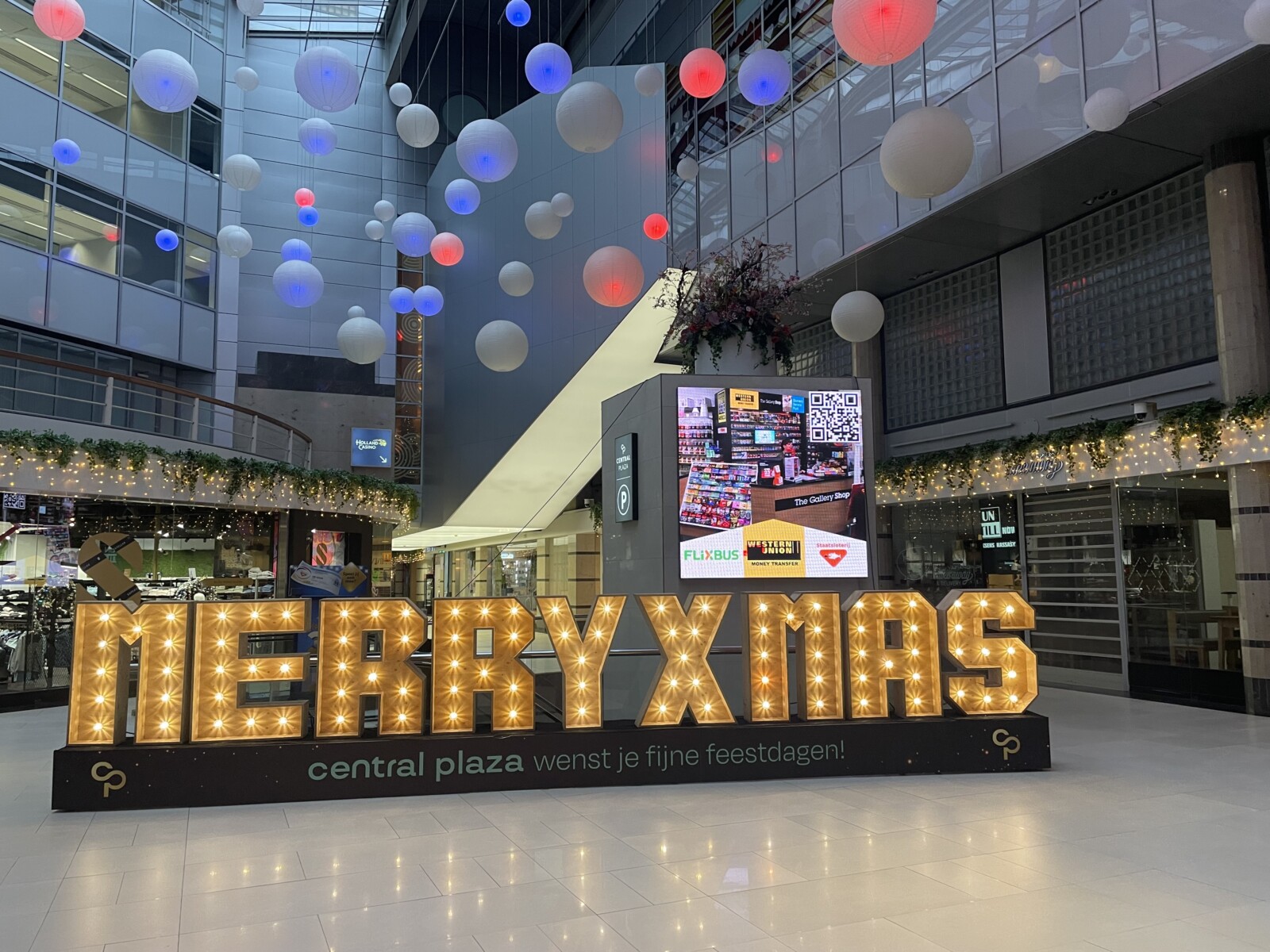 Lichtletters central plaza