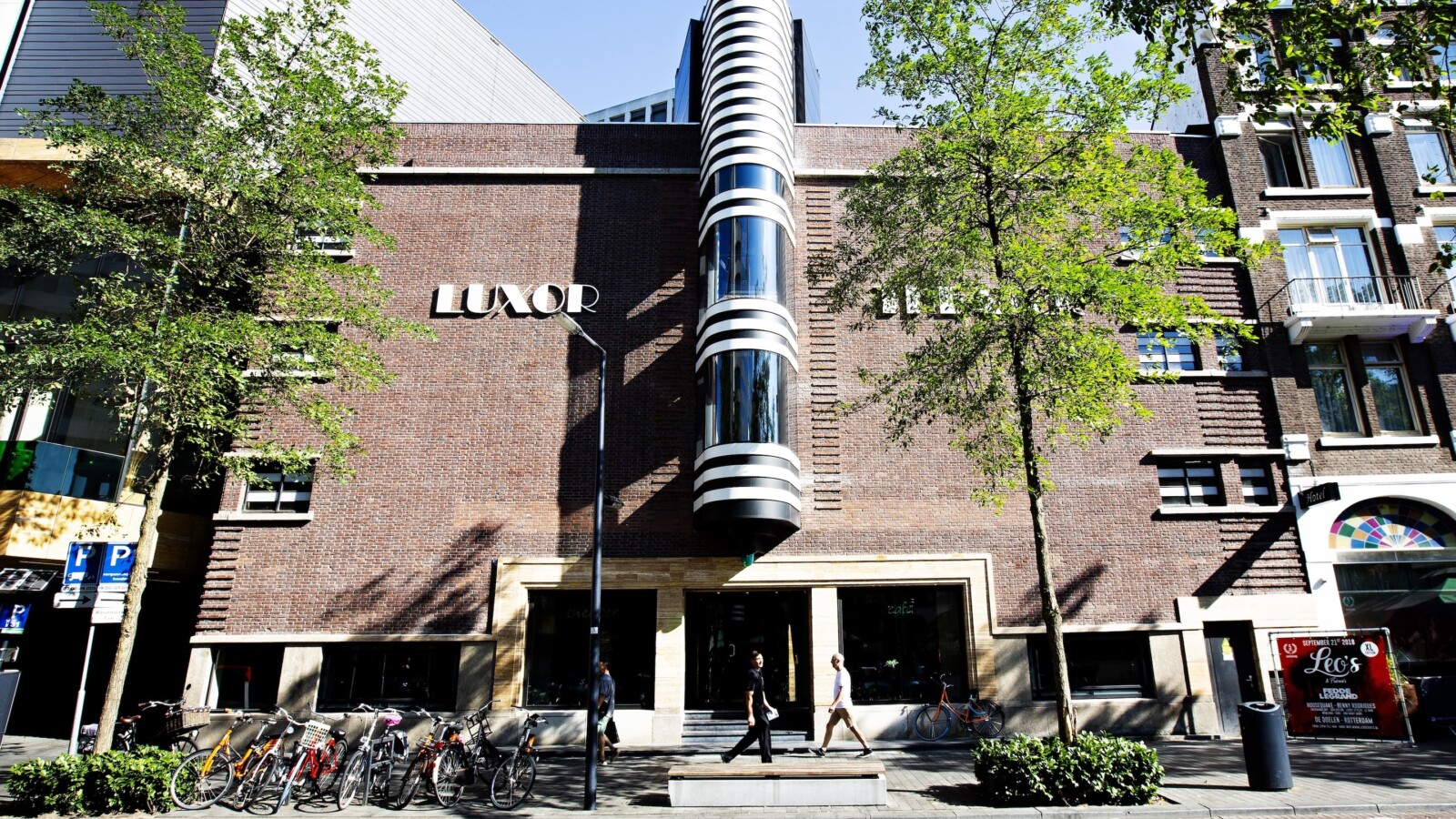 Oude Luxor Iris van den Broek