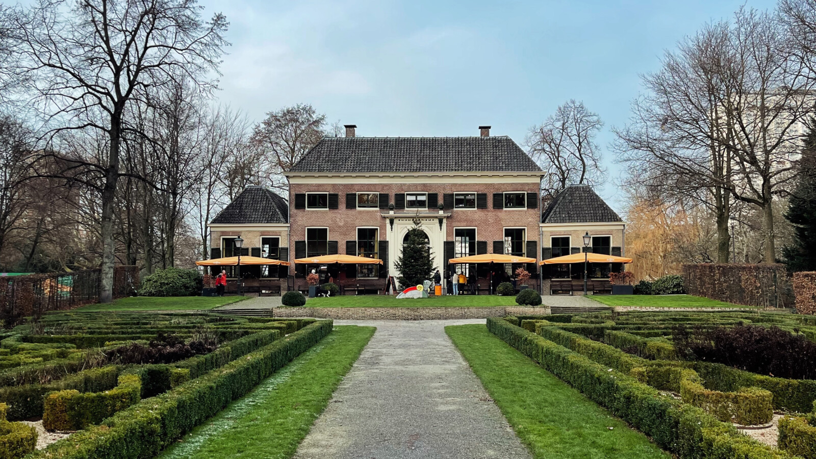 Dudok in het Park Rotterdam winter