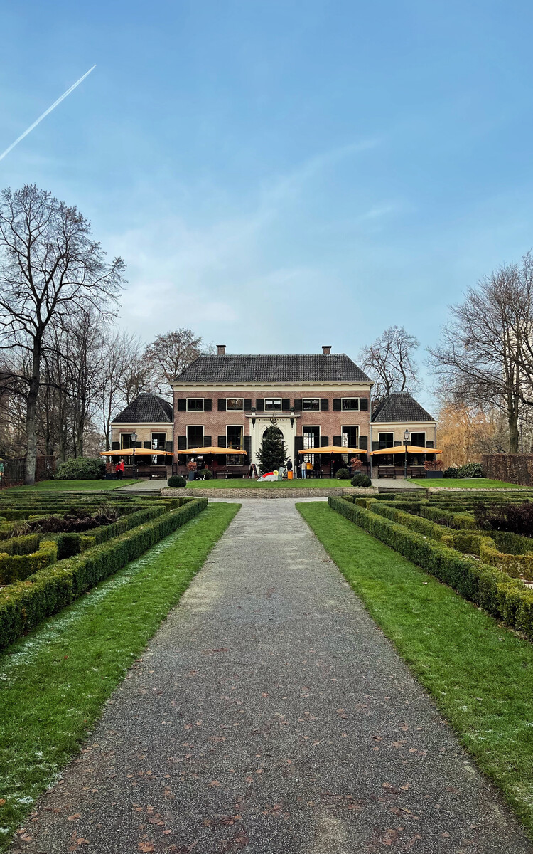 Dudok in het Park Rotterdam winter