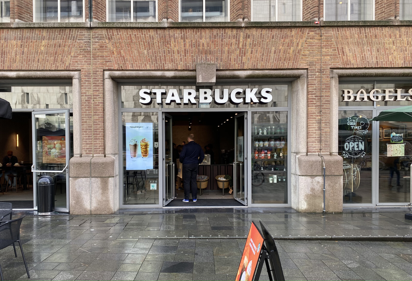 Starbucks voorkant