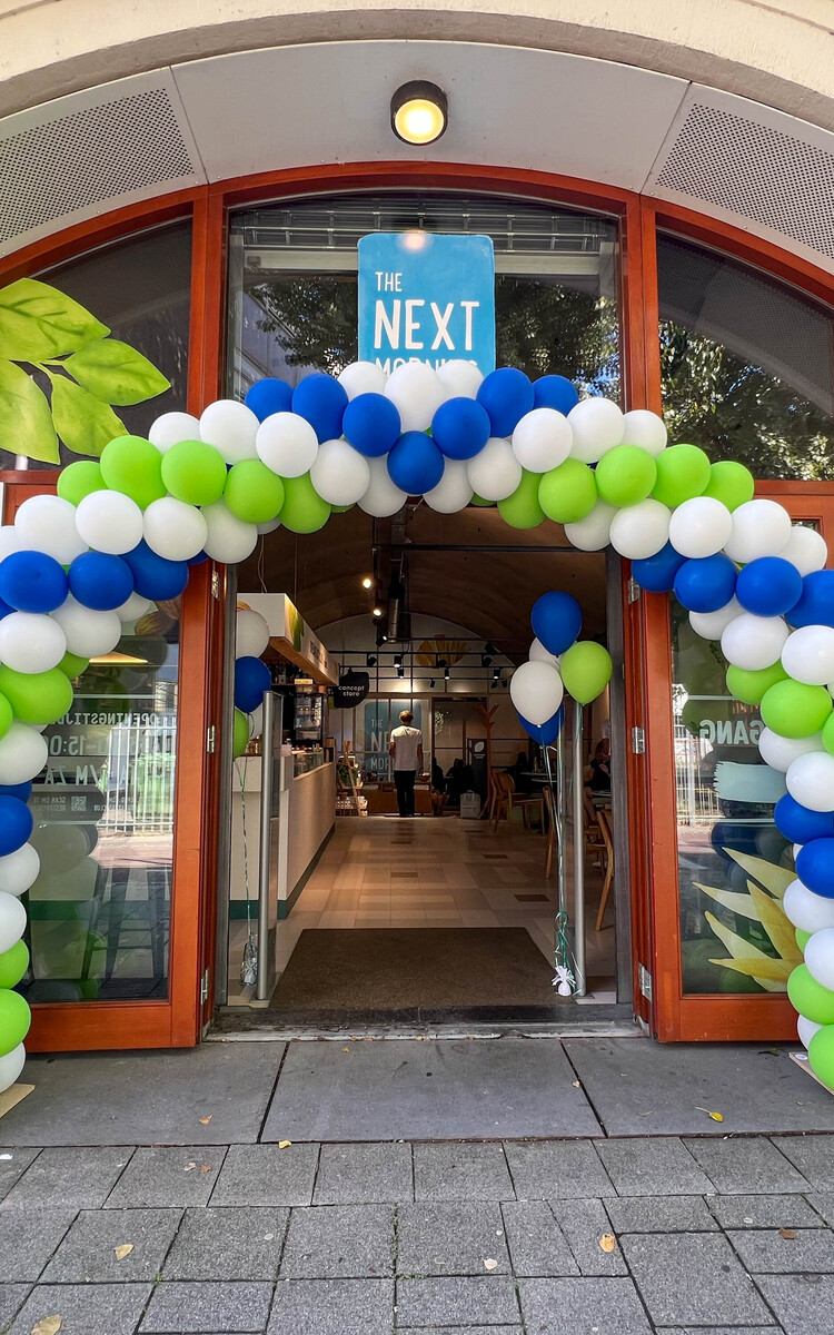 The Next Morning all day breakfast club powered by Alpro Hofbogen Rotterdam Centrum