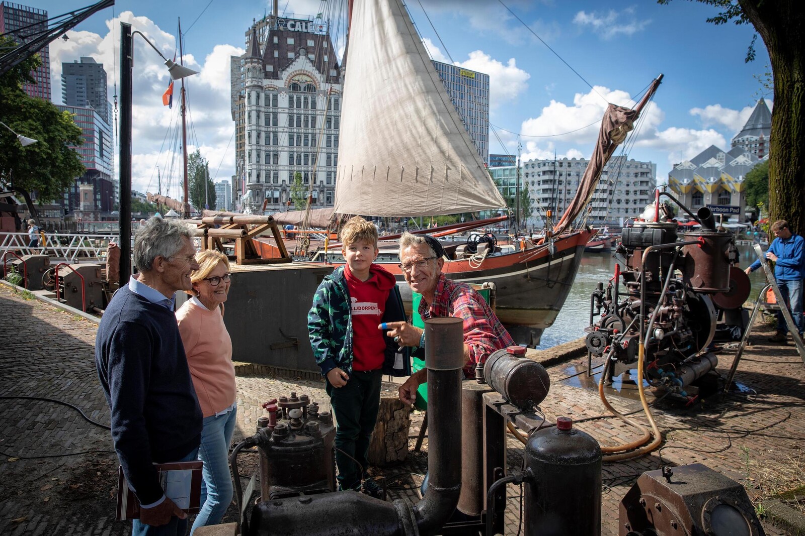 Bezoekers tijdens OMD 2022 in de Oude Haven Foto Eric Fecken