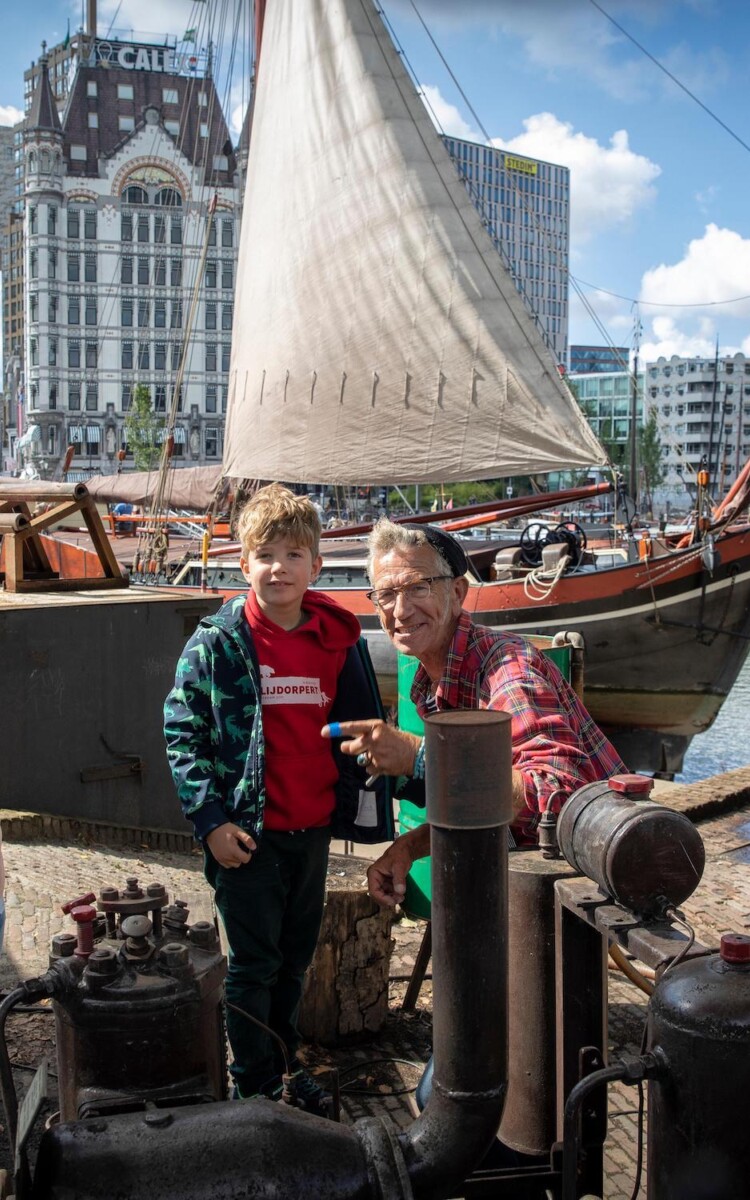 Bezoekers tijdens OMD 2022 in de Oude Haven Foto Eric Fecken