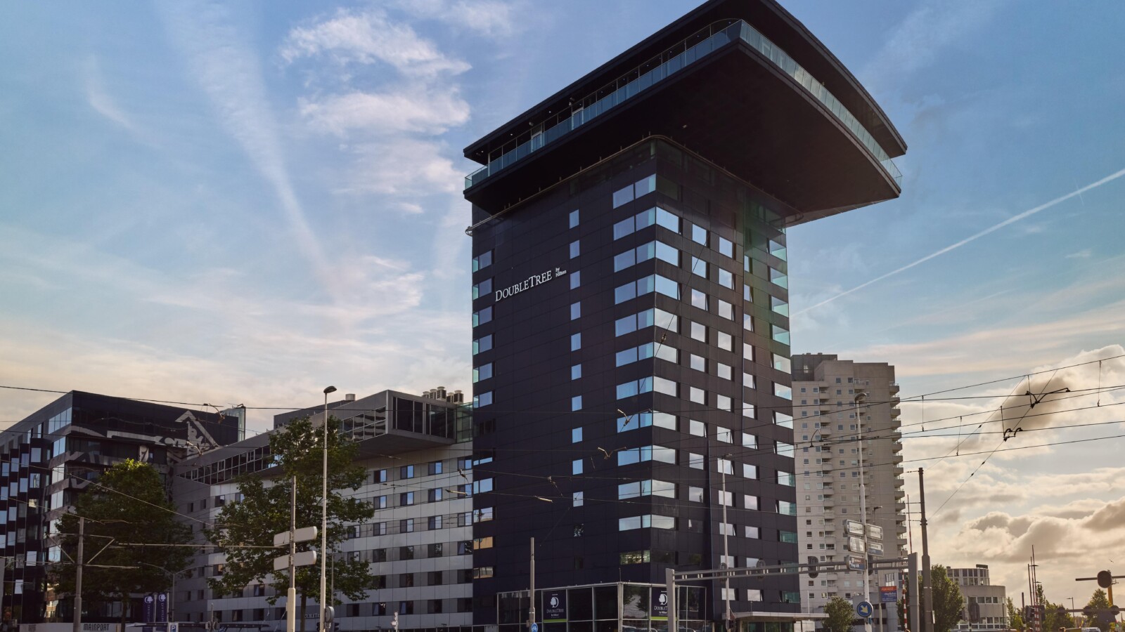 Double Tree Rotterdam Exterior 09 min