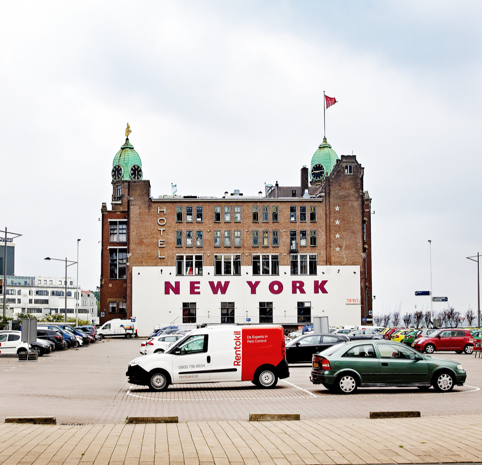 Hotel New York parkeerplek 2018 ️ Iris van den Broek