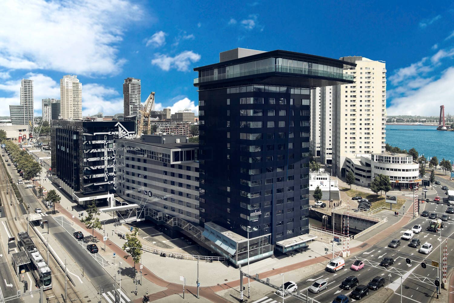 Inntel Hotels Rotterdam Centre gebouw