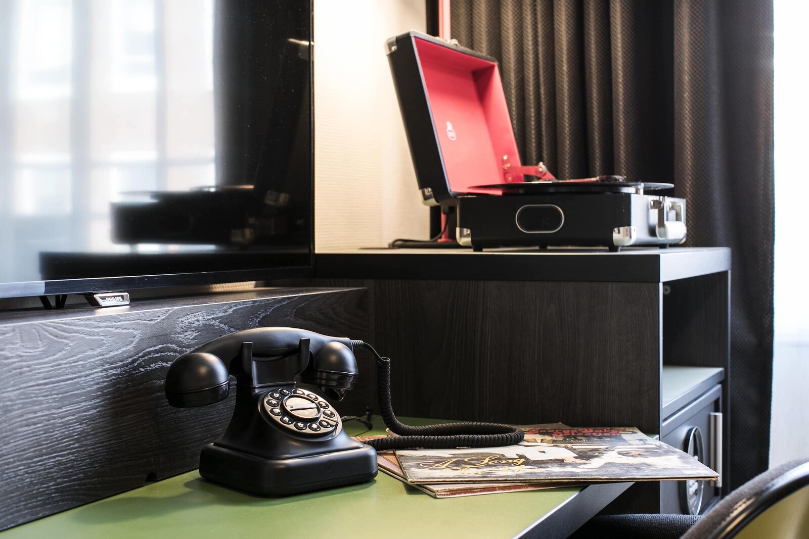 EH SAVOY HOTEL ROTTERDAM DETAIL 1 min