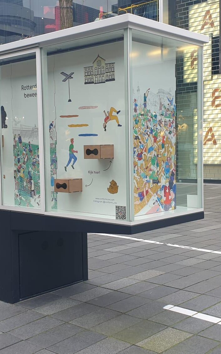 Conform Cox rotterdam beweegt Lijnbaan vitrines