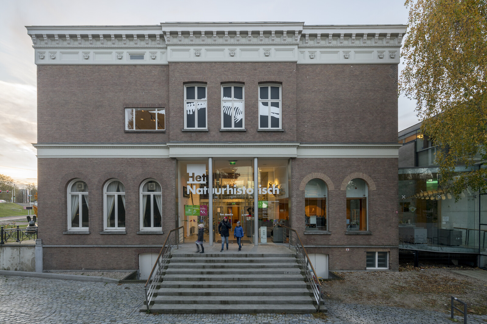 Natuurhistorisch museum vooraanzicht 2016 Ossip van Duivenbode jpg