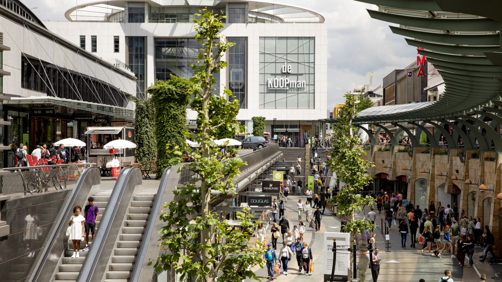 Nieuwe bewoner V&D gebouw RotterdamCentrum