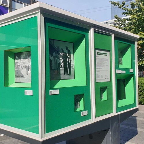 Stadsarchief vitrine Lijnbaan