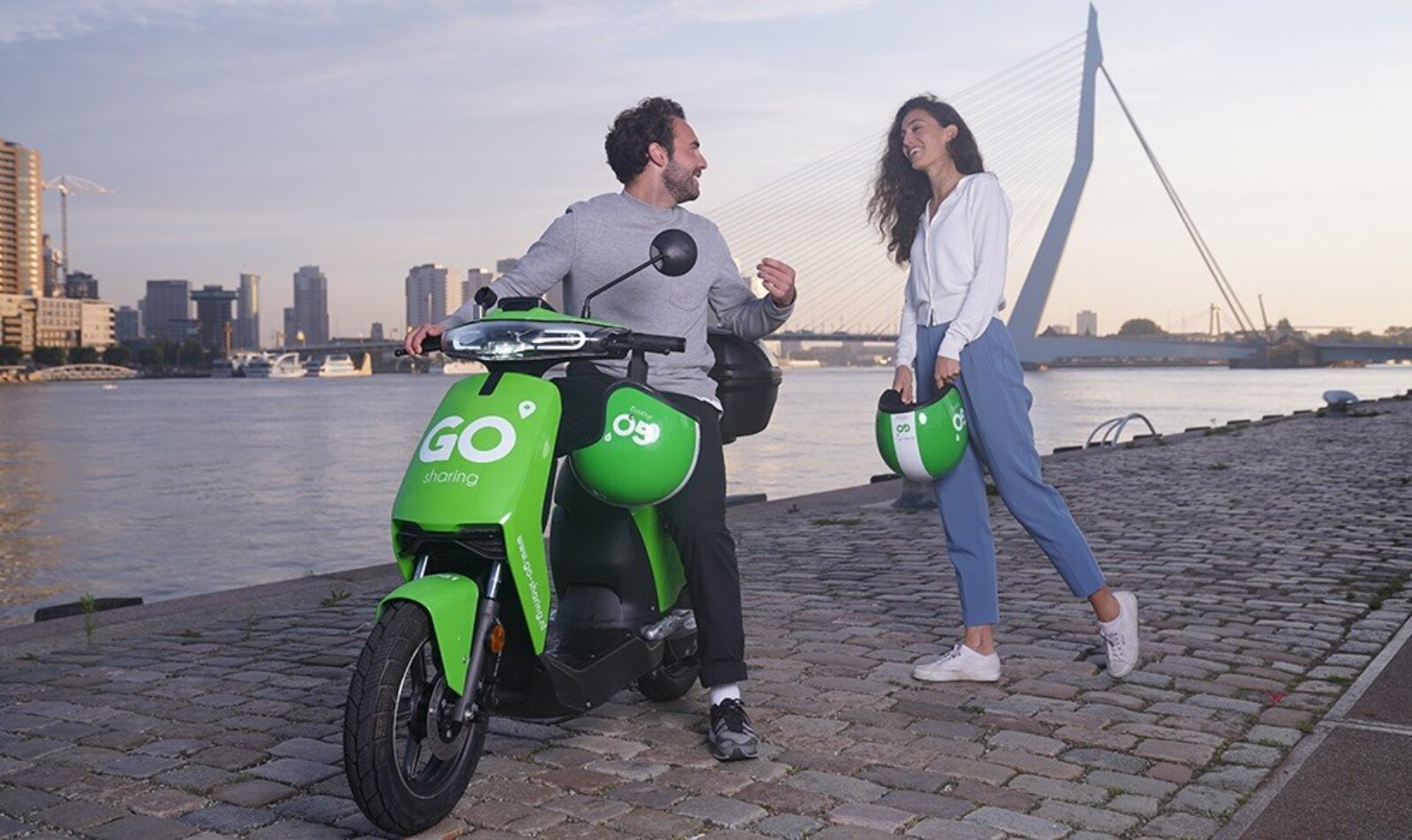 Go sharing scooter Rotterdam Centrum
