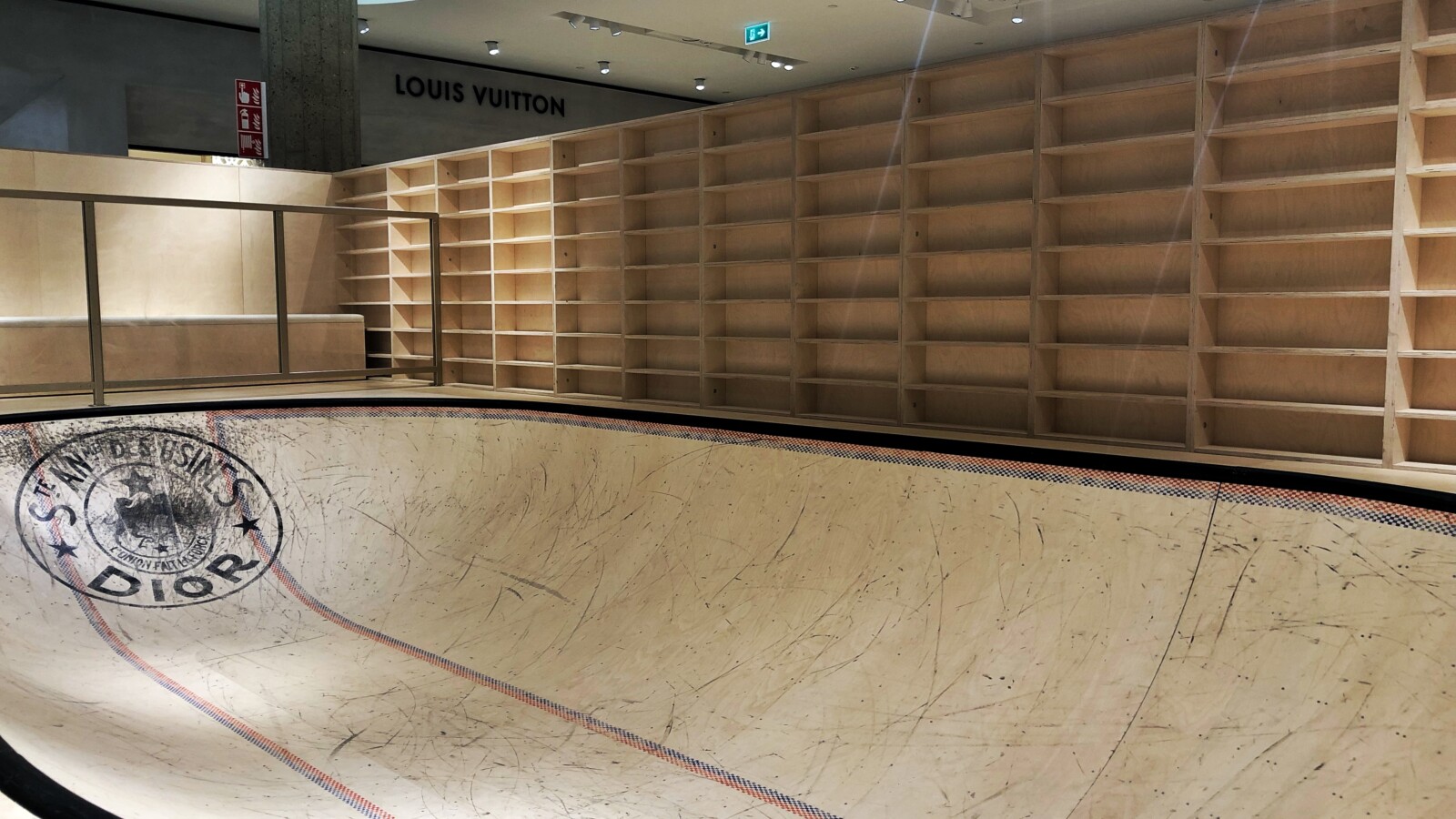Dior Bijenkorf pop up skatebaan