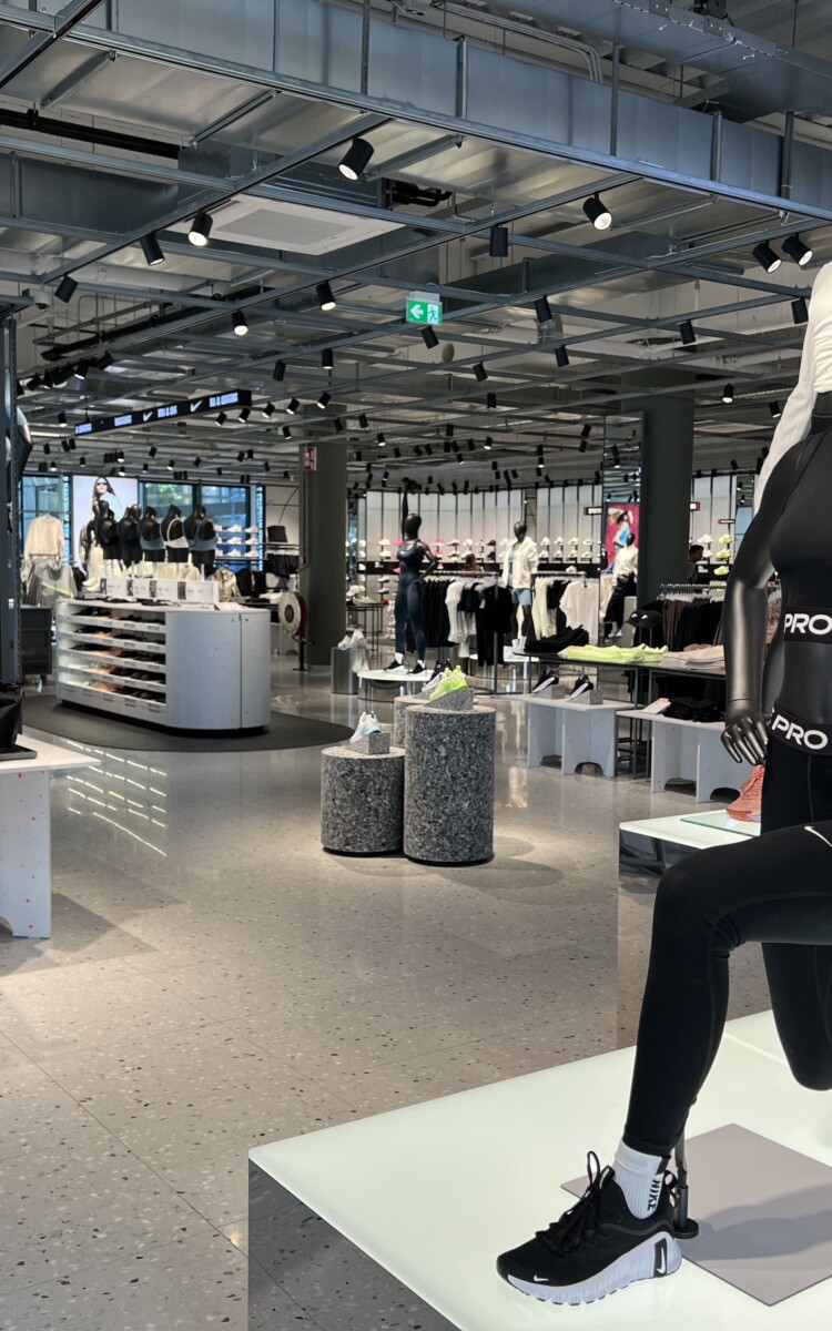 Nike 9 min