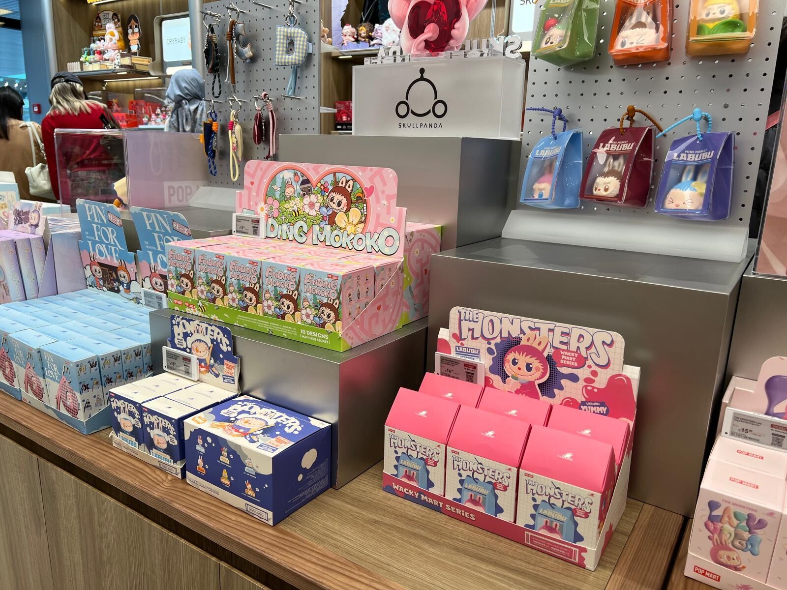 Pop Mart Lijnbaan Rotterdam 4