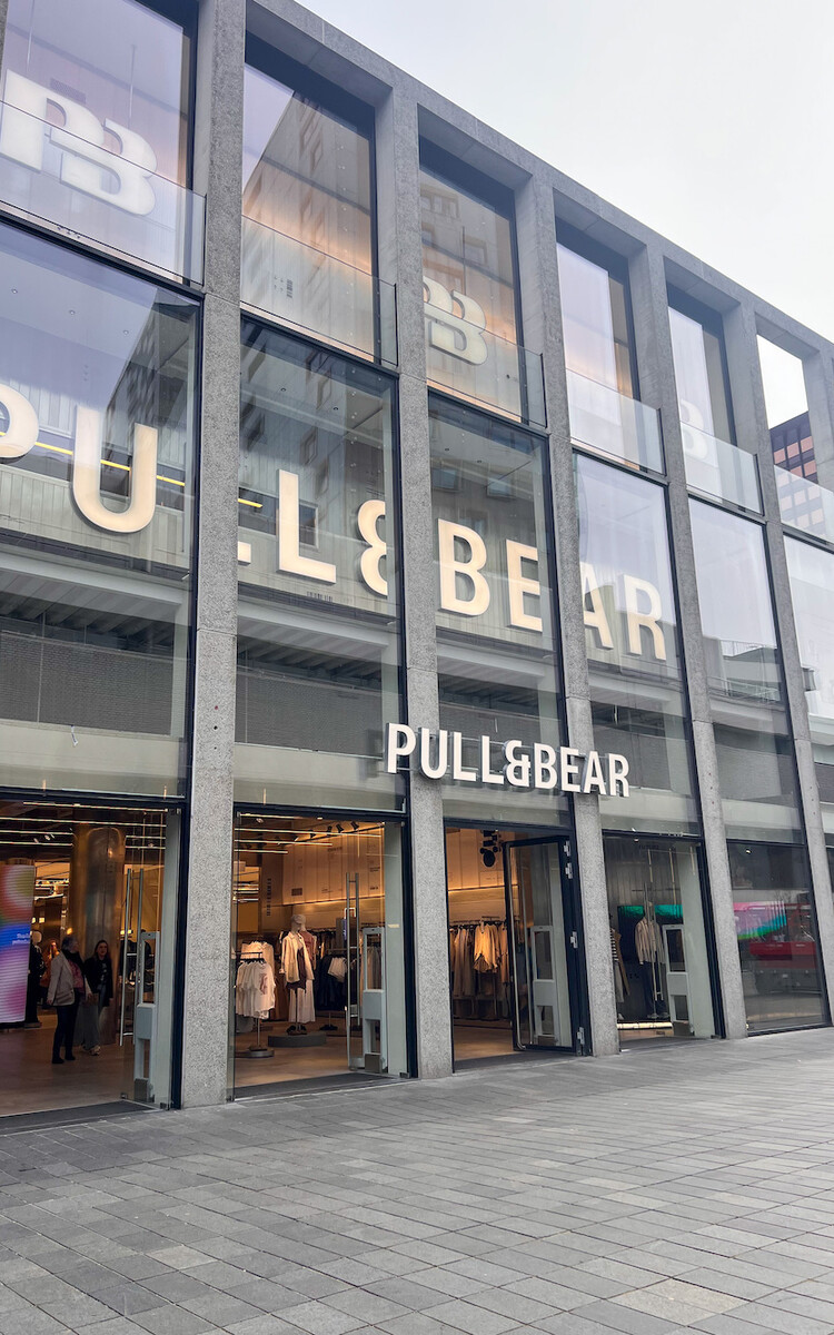Nieuwe Pull Bear Lijnbaan1