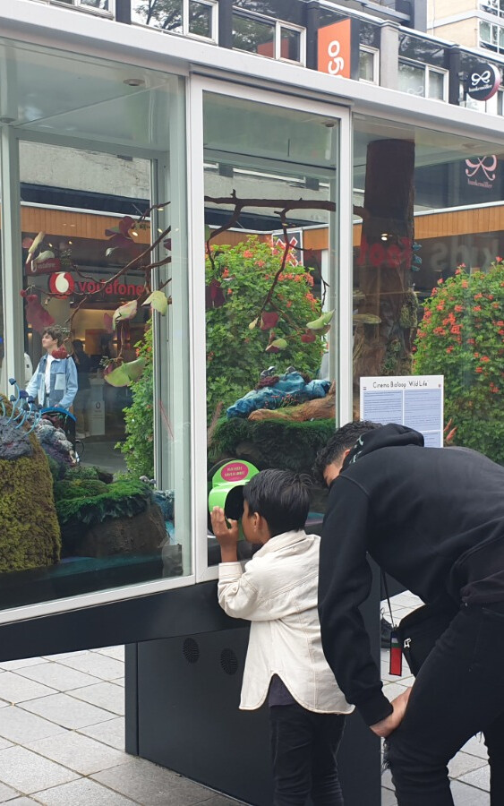 Cinema Biotoop Wild Life vitrine lijnbaan Rotterdam