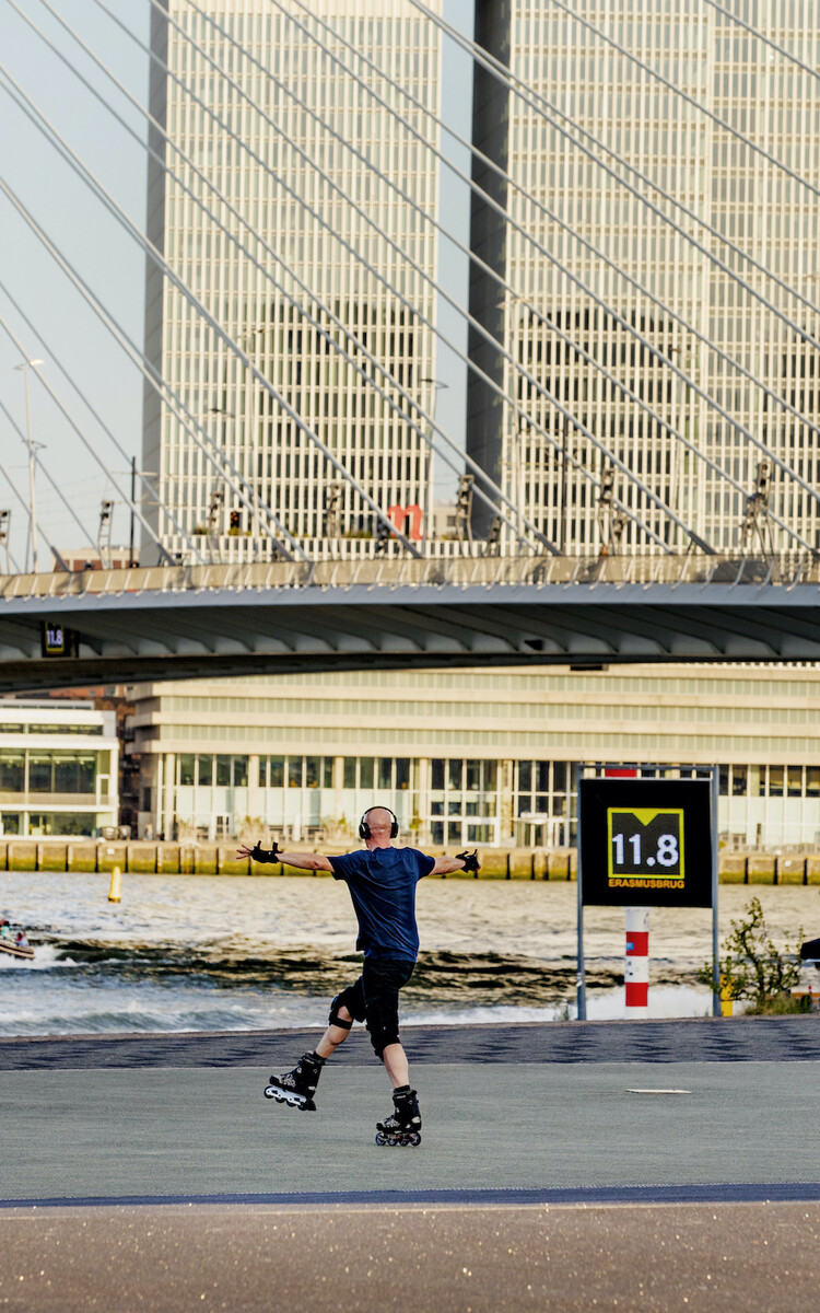 Skyline skater Iris van den Broek